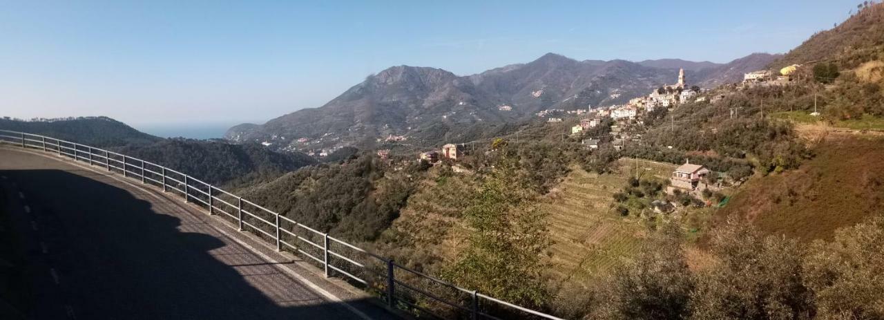 Casa Vacanze Tra Le Mura Леванто Экстерьер фото