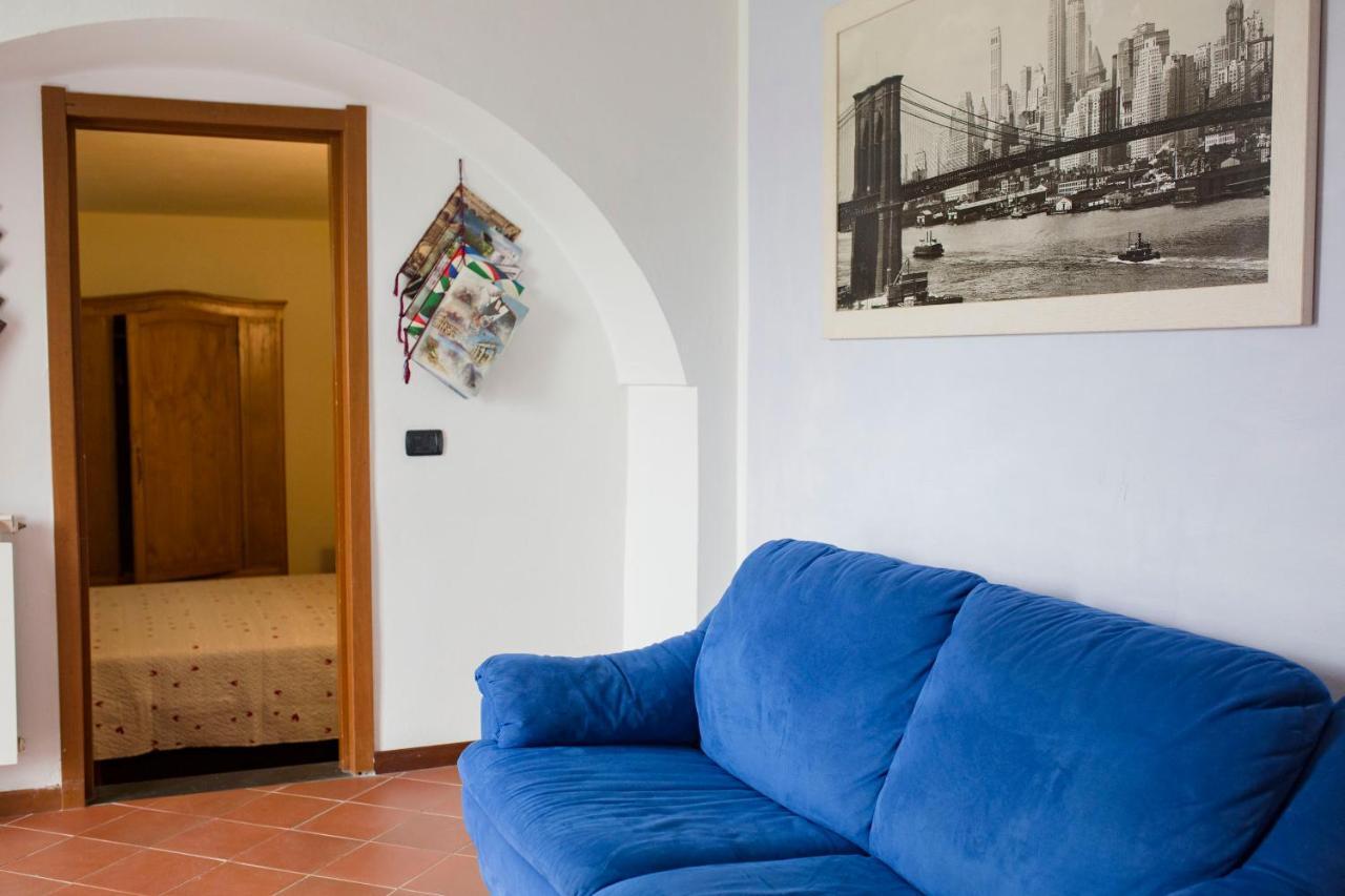 Casa Vacanze Tra Le Mura Леванто Экстерьер фото