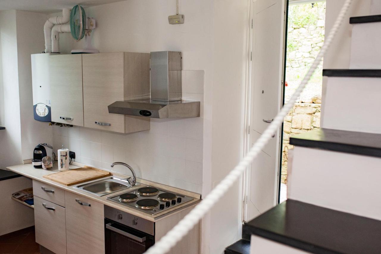 Casa Vacanze Tra Le Mura Леванто Экстерьер фото