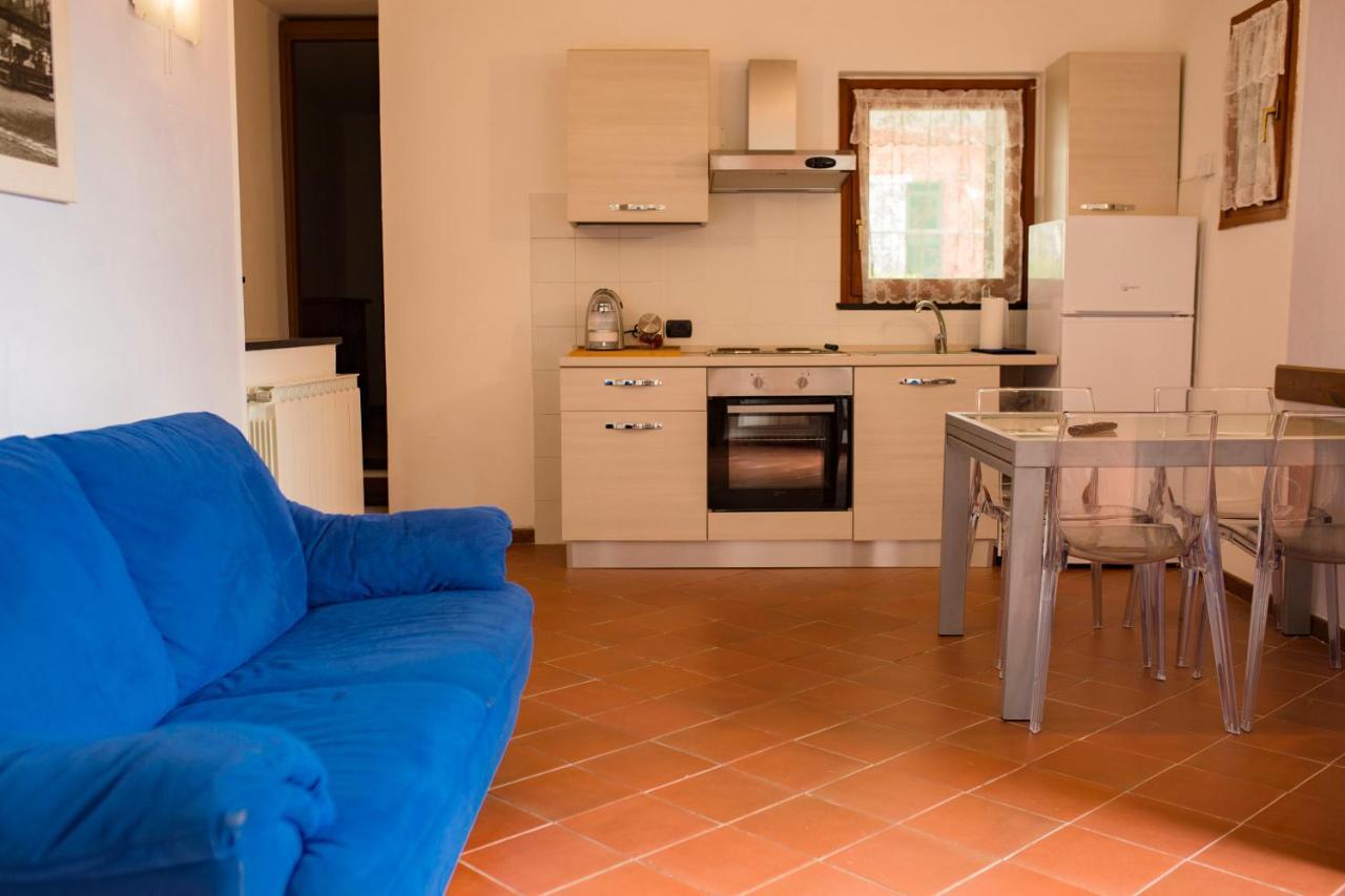 Casa Vacanze Tra Le Mura Леванто Экстерьер фото