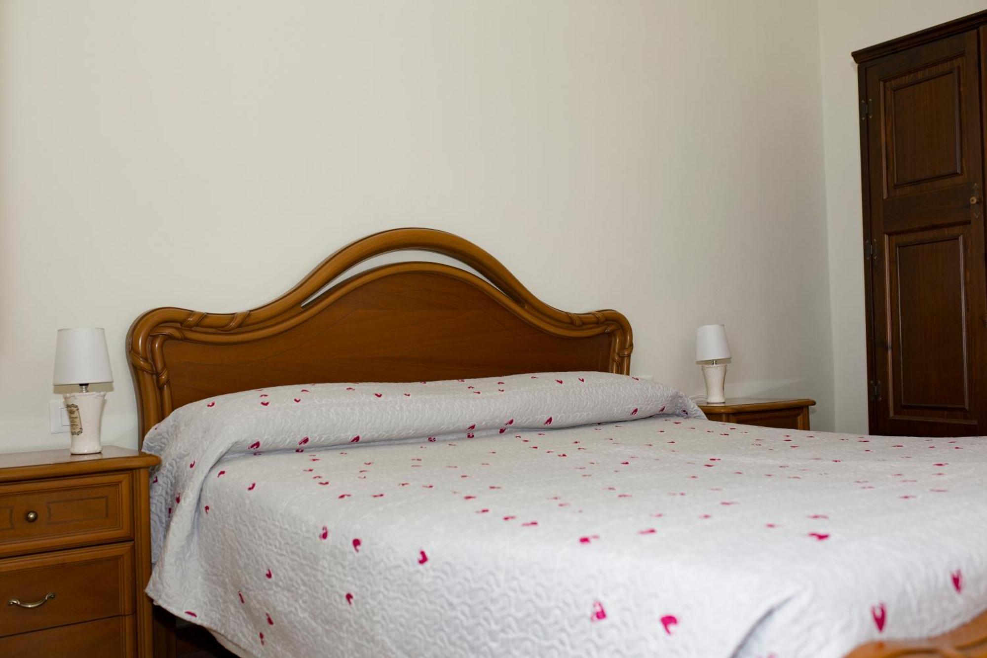 Casa Vacanze Tra Le Mura Леванто Экстерьер фото