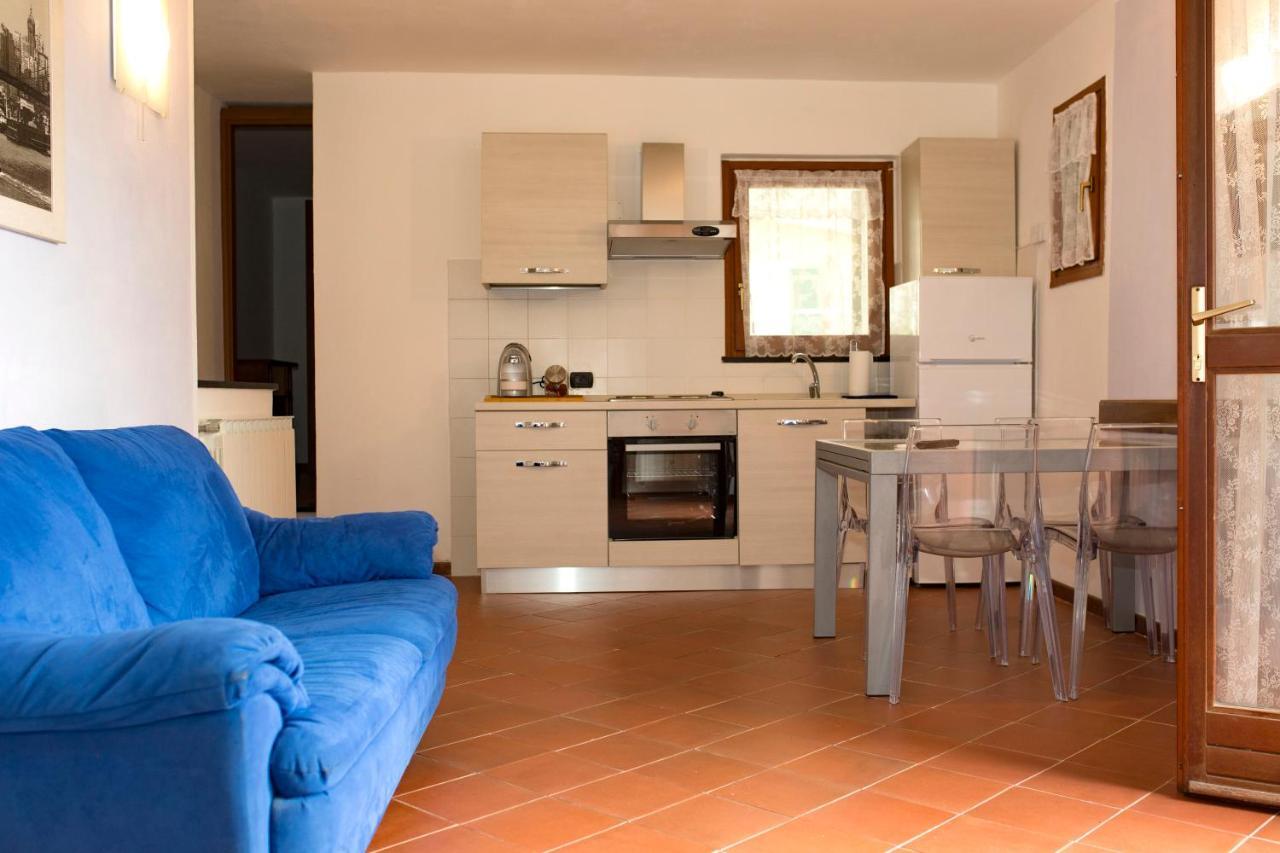 Casa Vacanze Tra Le Mura Леванто Экстерьер фото